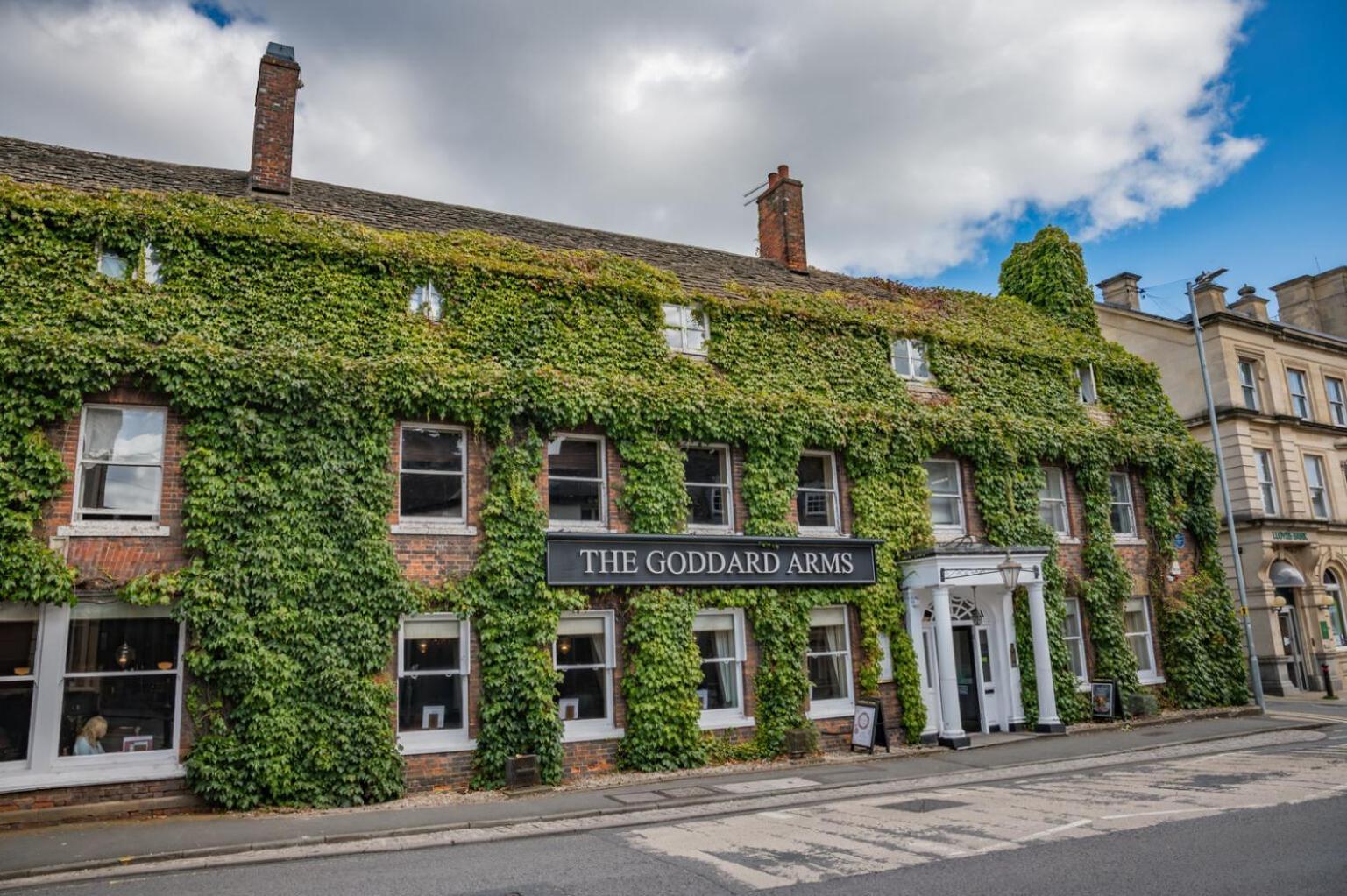 The Goddard Arms Hotel Swindon Luaran gambar