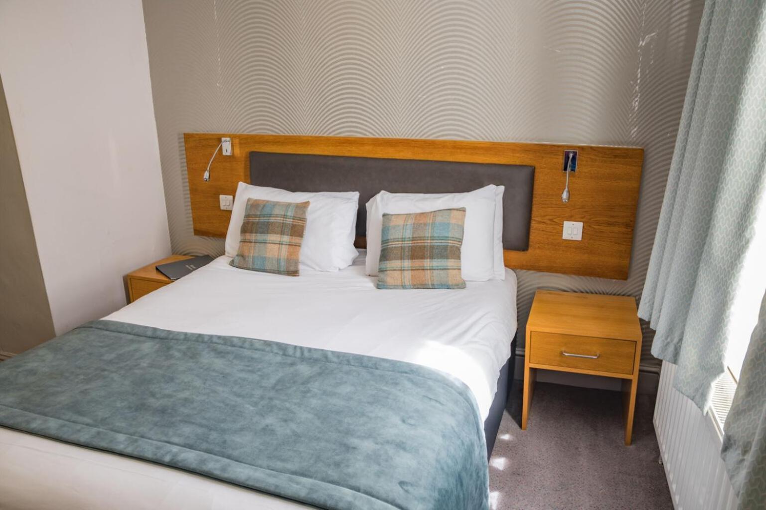 The Goddard Arms Hotel Swindon Luaran gambar