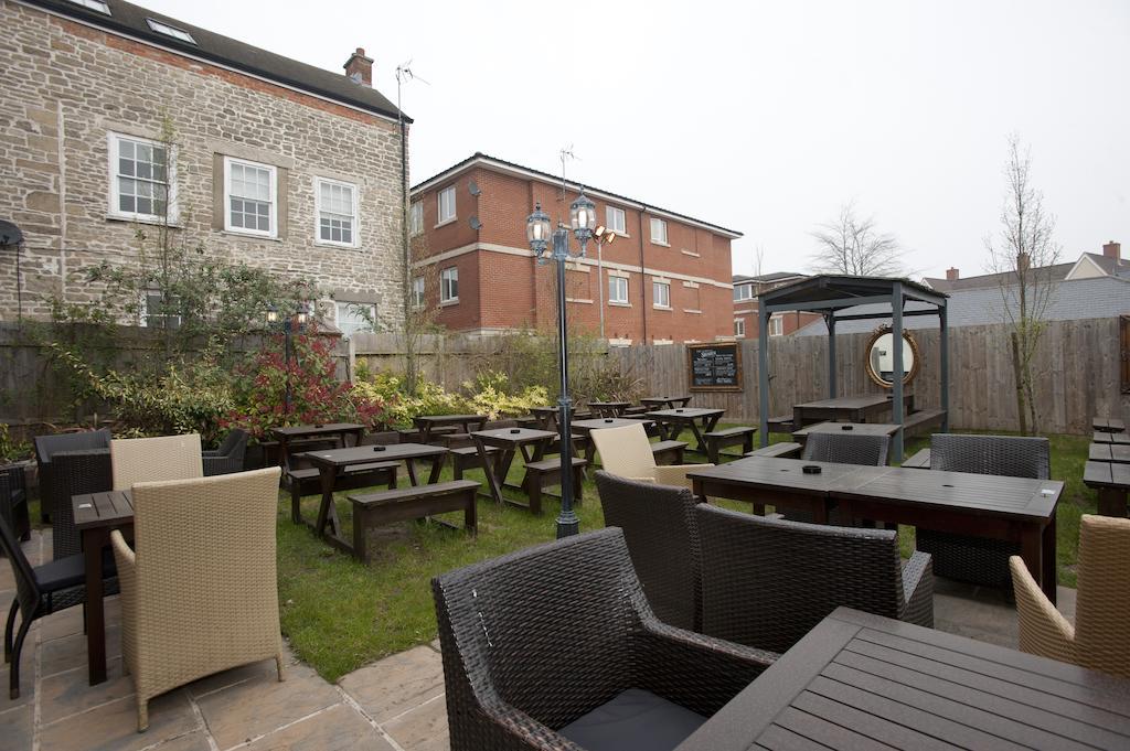 The Goddard Arms Hotel Swindon Luaran gambar
