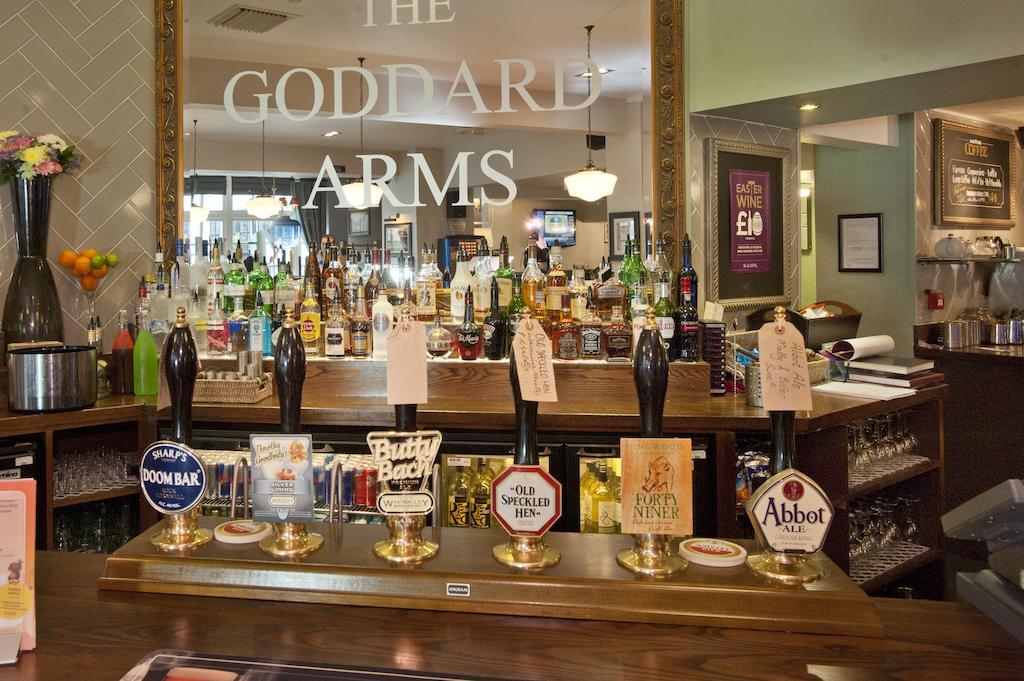The Goddard Arms Hotel Swindon Luaran gambar