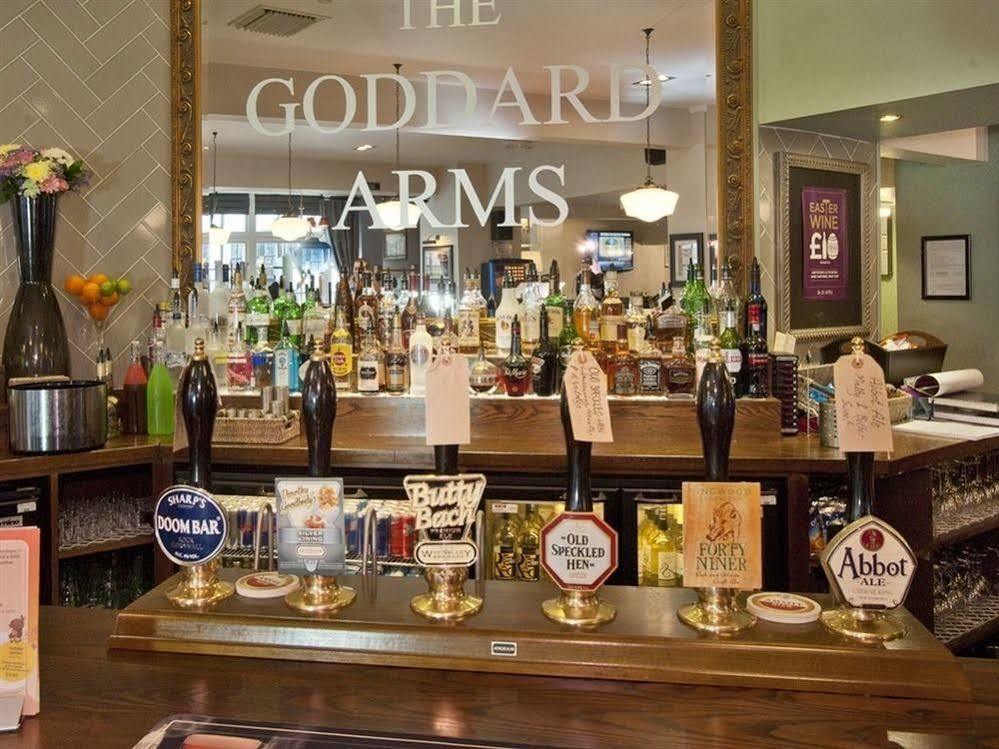 The Goddard Arms Hotel Swindon Luaran gambar